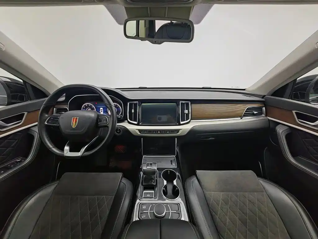 Hongqi HS7 2022 2022 2.0T DCT 2WD ZhiLian QiXiang Edition 5-seater