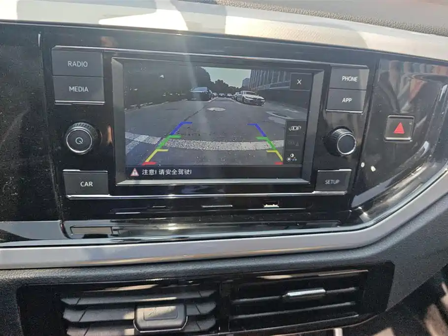 Volkswagen Polo 2019 Plus 1.5L Automatic Colorful Tech Edition фото 13