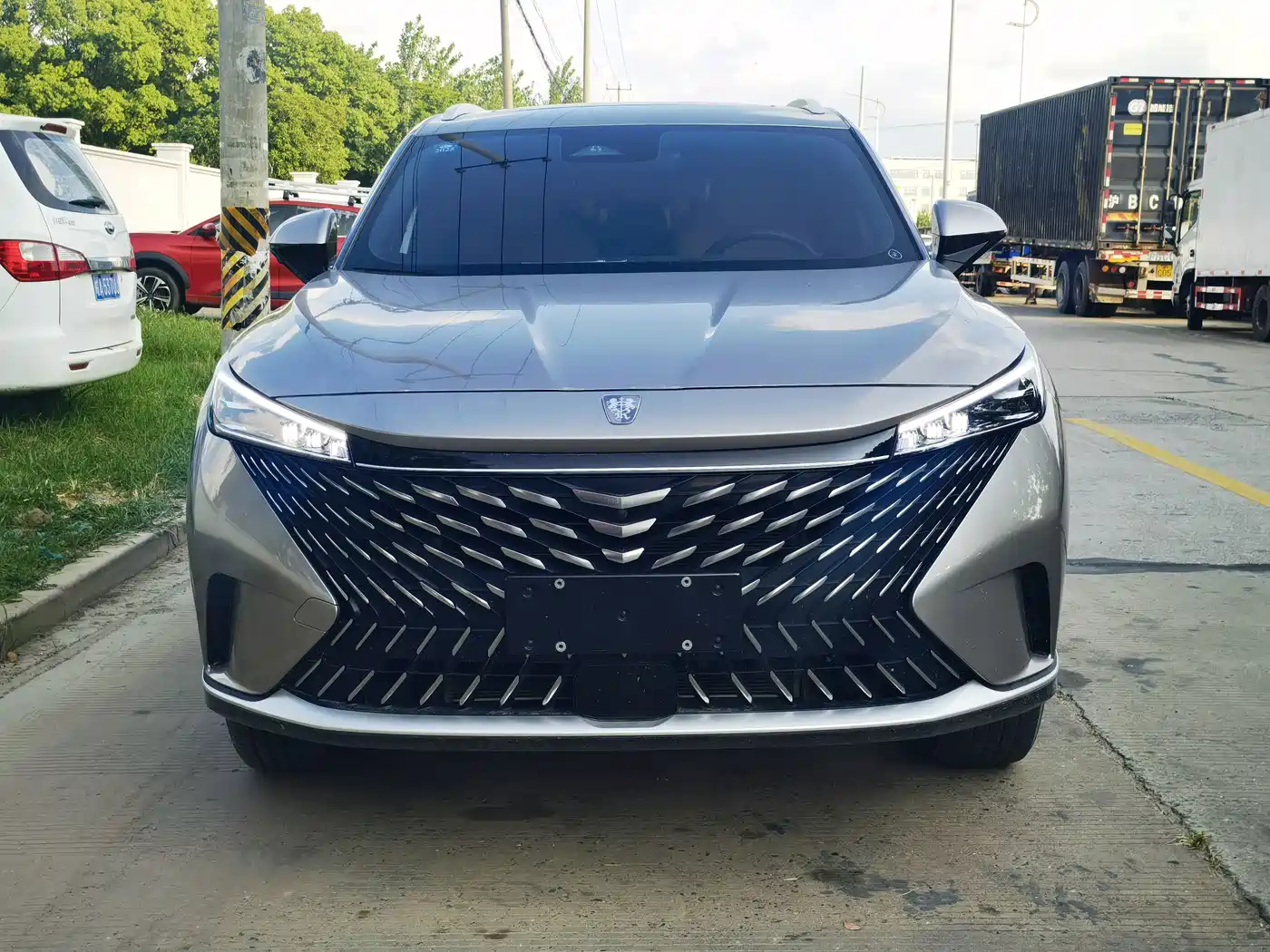 Фото 1 - Roewe RX5