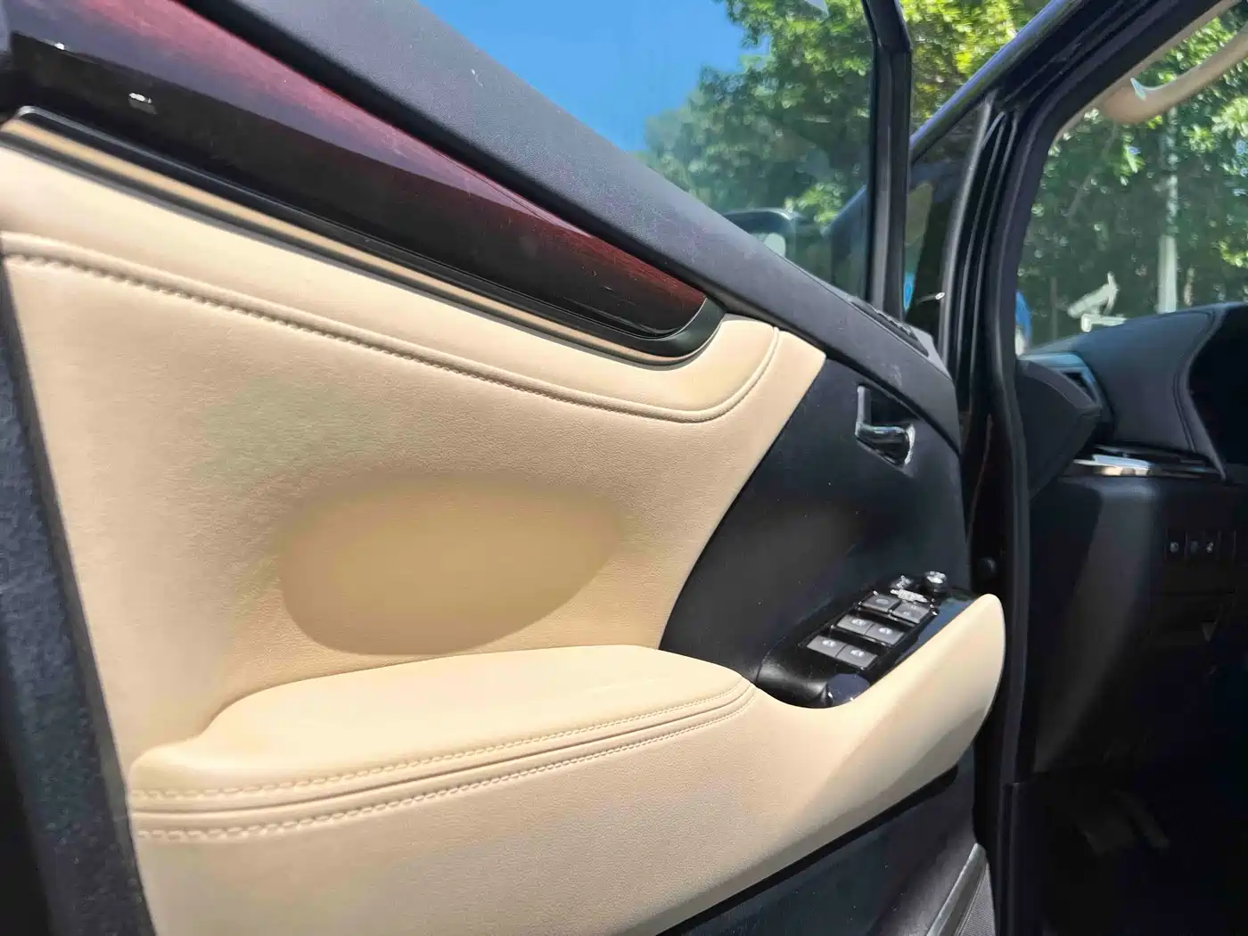 Toyota Alphard 2015 3.5L Luxury Edition фото 11