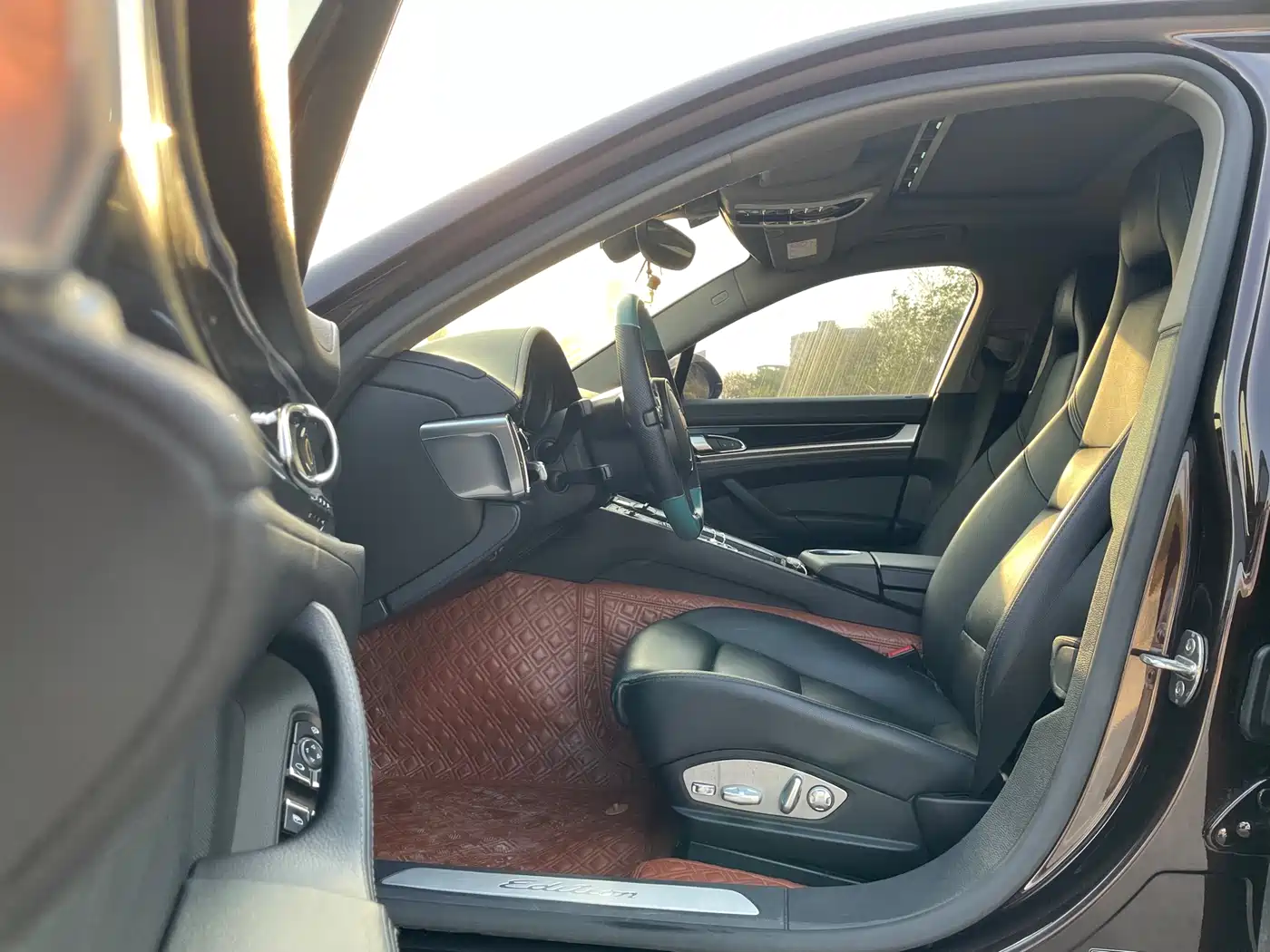 Porsche Panamera 2016 Panamera Executive Edition 3.0T фото 12