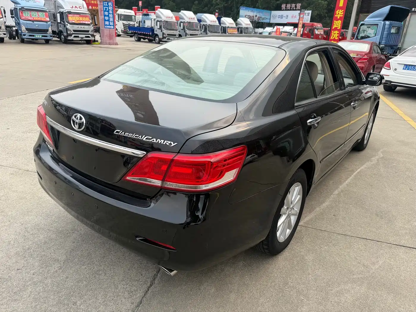 Toyota Camry 2013 200G Classic Luxury Edition фото 12