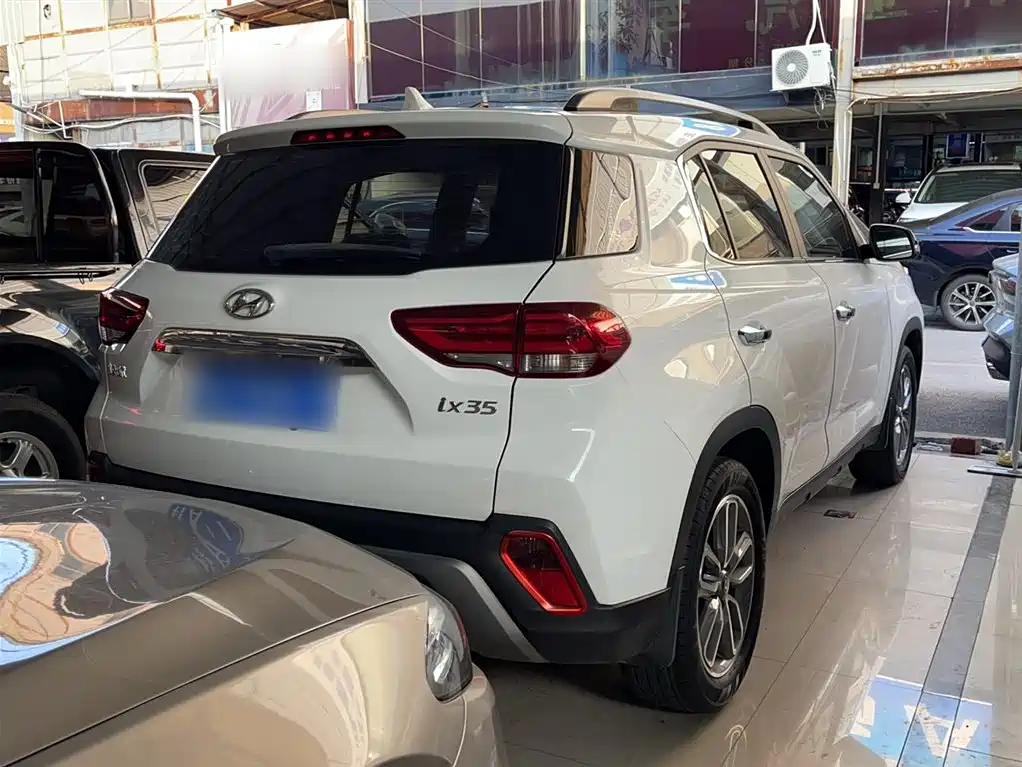 Hyundai Beijing Hyundai ix35 2020 2.0L Automatic 2WD Zhiyong·Changxiang Edition фото 8