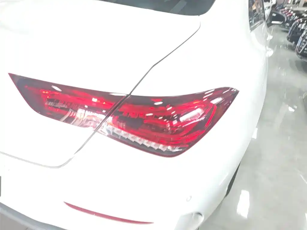 Mercedes-Benz CLA (Import) 2023 CLA 200 фото 8