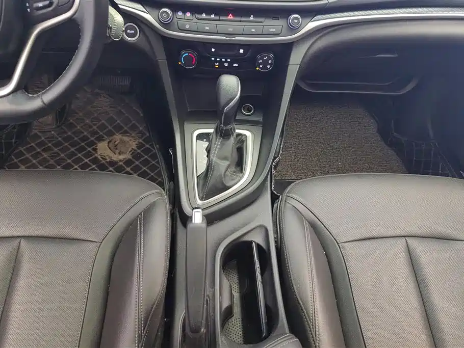 Buick Excelle 2021 Facelift 1.3T Auto Mild Hybrid Elite фото 16