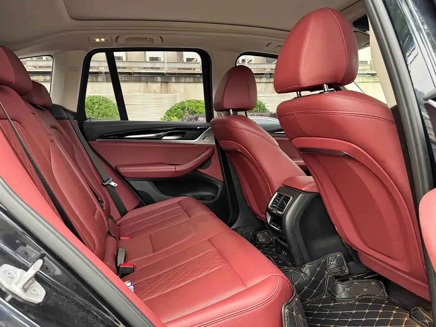 BMW iX3 2023 Leading Type фото 13