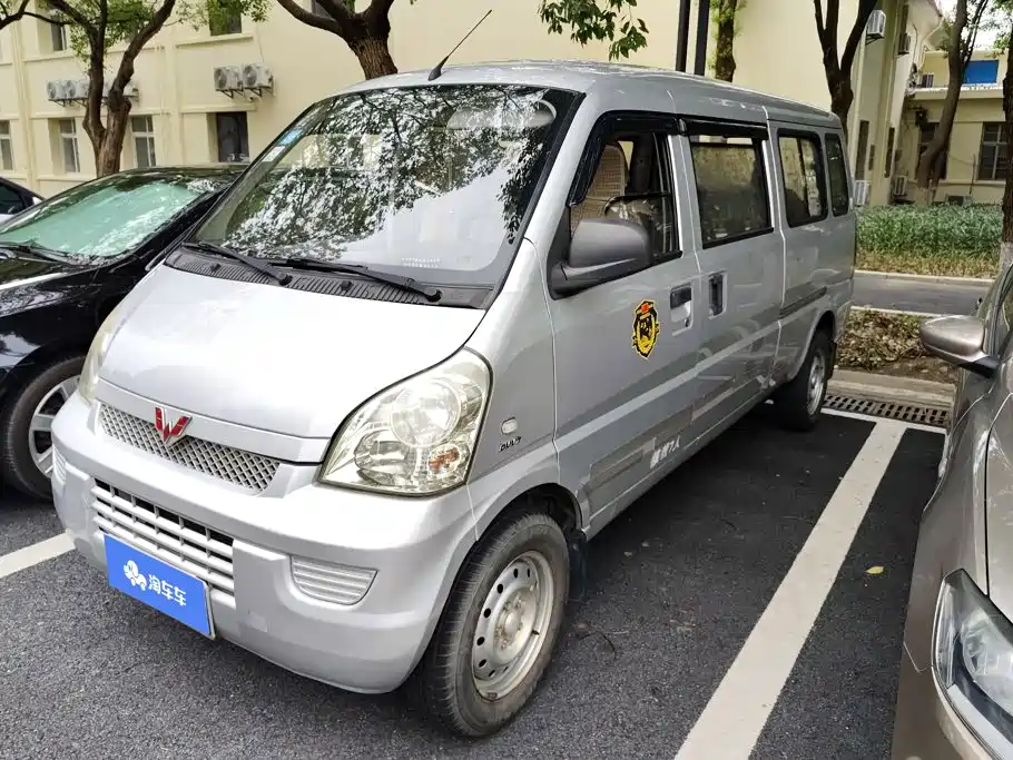 Wuling Motors Wuling Rongguang 2017 2017 1.5L Extended Basic