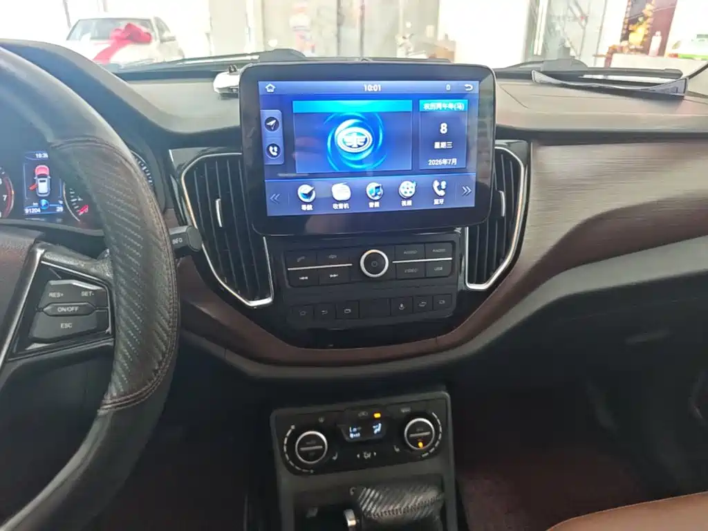 FAW Senya R7 2018 2017 Model 1.6L Automatic Prestige