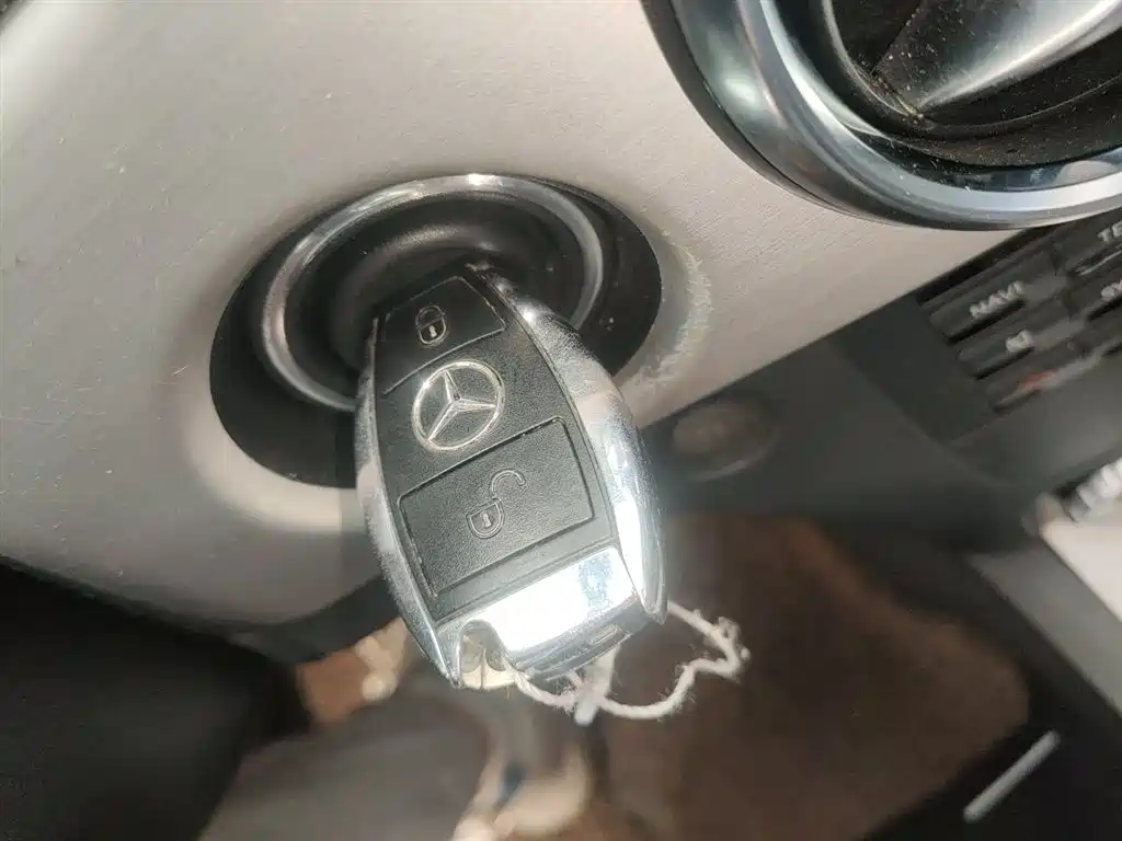 Mercedes-Benz GLK-Class 2014 GLK 260 4MATIC Dynamic фото 12