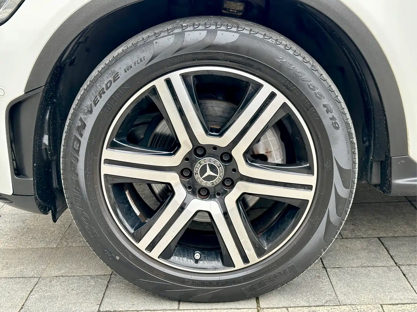 Mercedes-Benz GLC Coupe 2022 Facelift GLC 260 4MATIC Coupe SUV фото 16