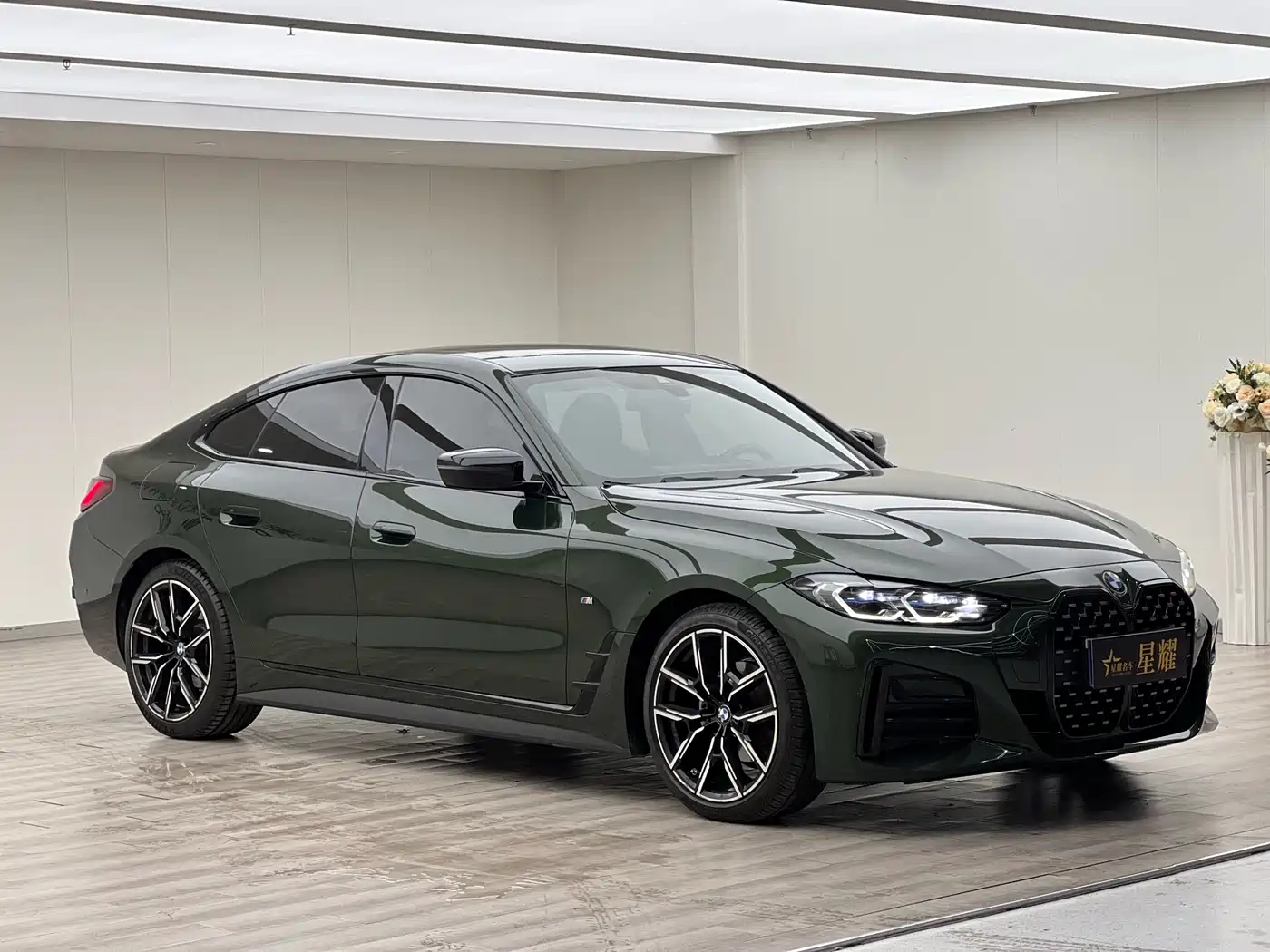 BMW 4 Series 2023 425i Gran Coupe M Sport Shadowline Package фото 3