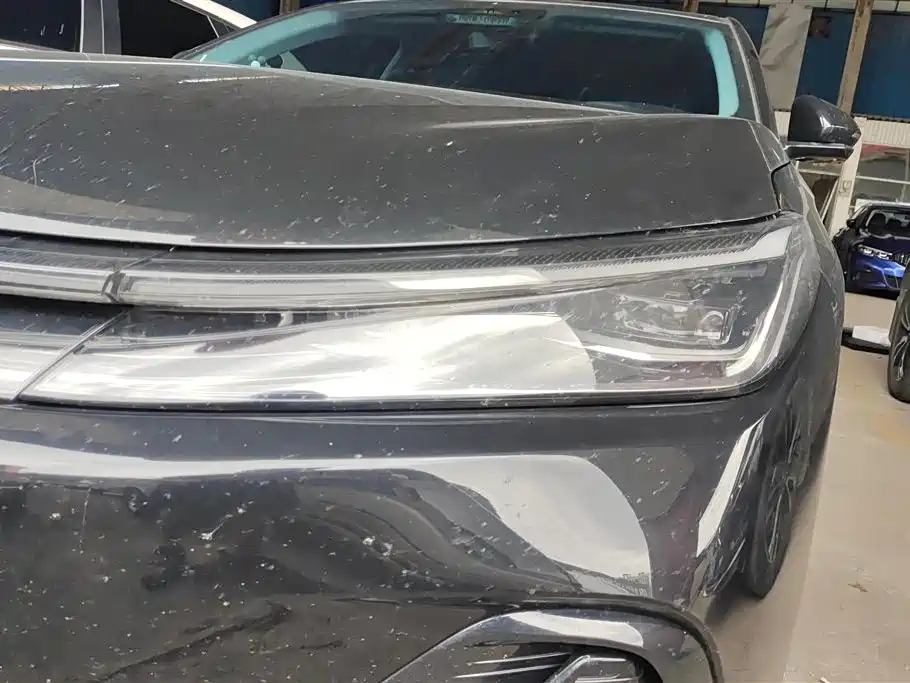Geely Galaxy Galaxy A7 2025 EM-i 70km Luxury Edition фото 5