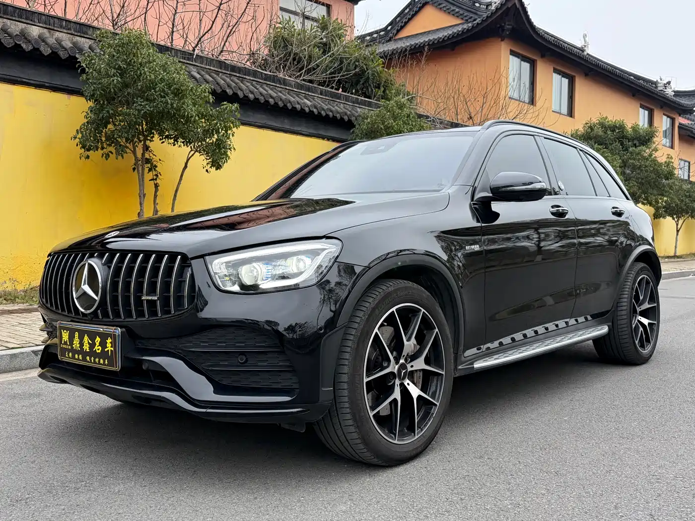 mercedes-benz glc-amg