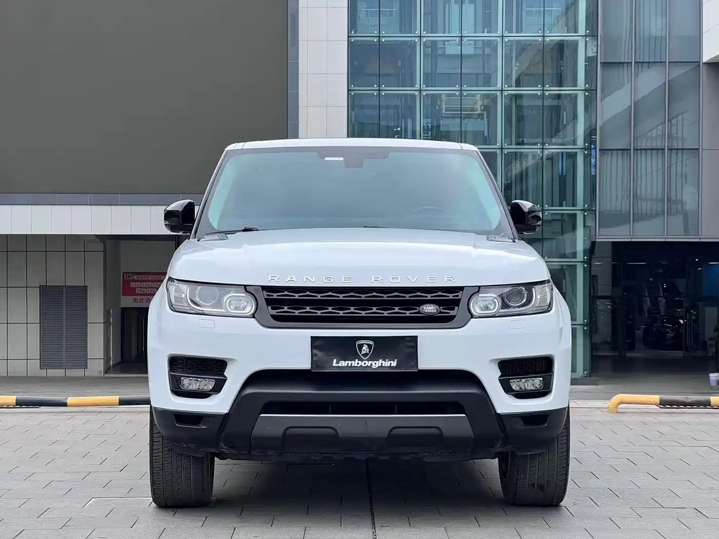 Land Rover Range Rover Sport 2016 Model 3.0 SDV6 HSE DYNAMIC фото 2
