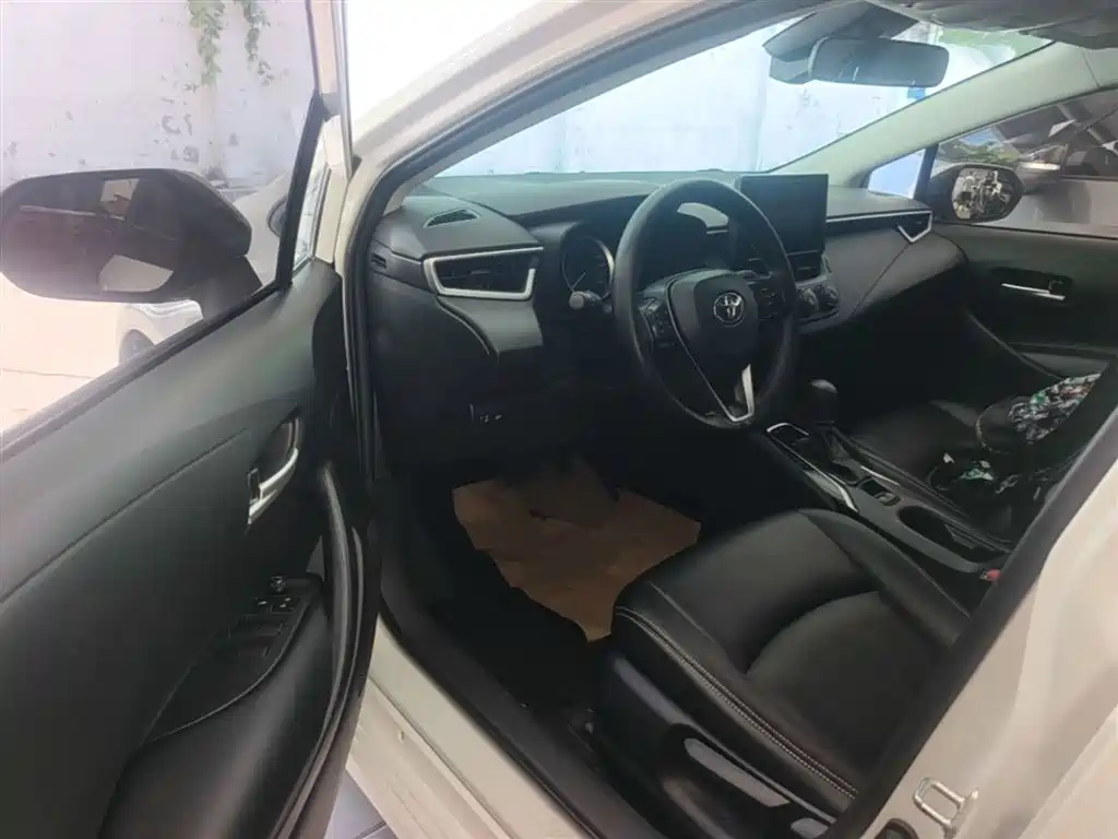 Toyota Corolla 2021 TNGA 1.5L CVT Pioneer Edition фото 23