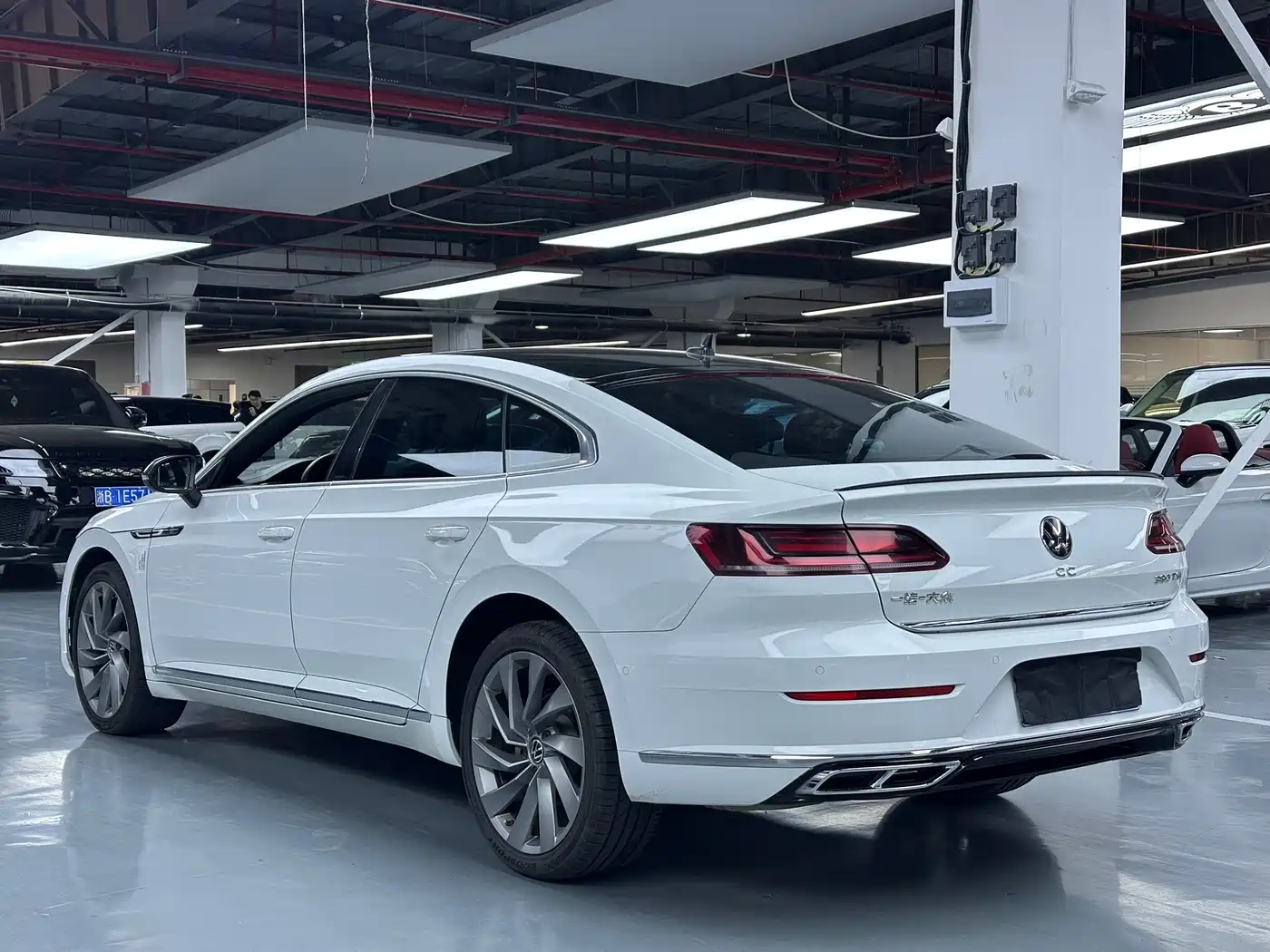 Volkswagen FAW-Volkswagen CC 2023 380TSI Eye-catching Edition фото 20