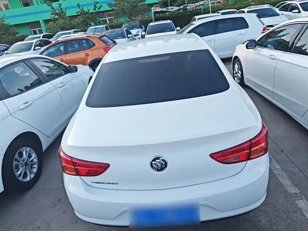 Buick Verano 2017 Sedan 15S Manual Progressive фото 6