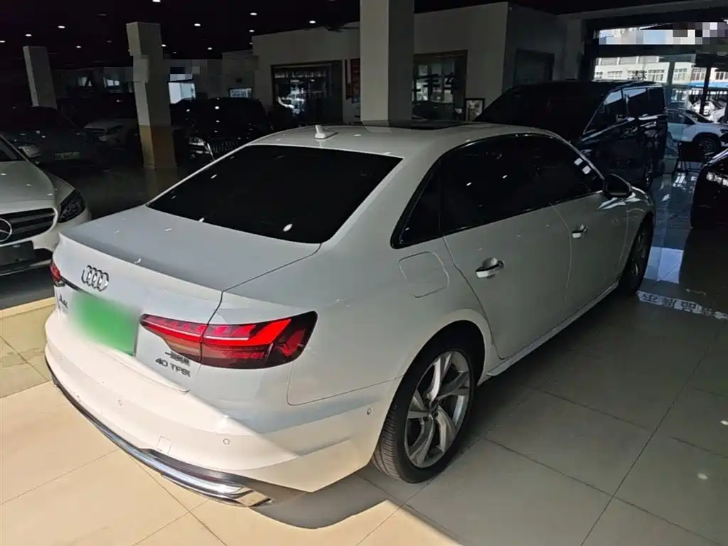 AUDI A4L