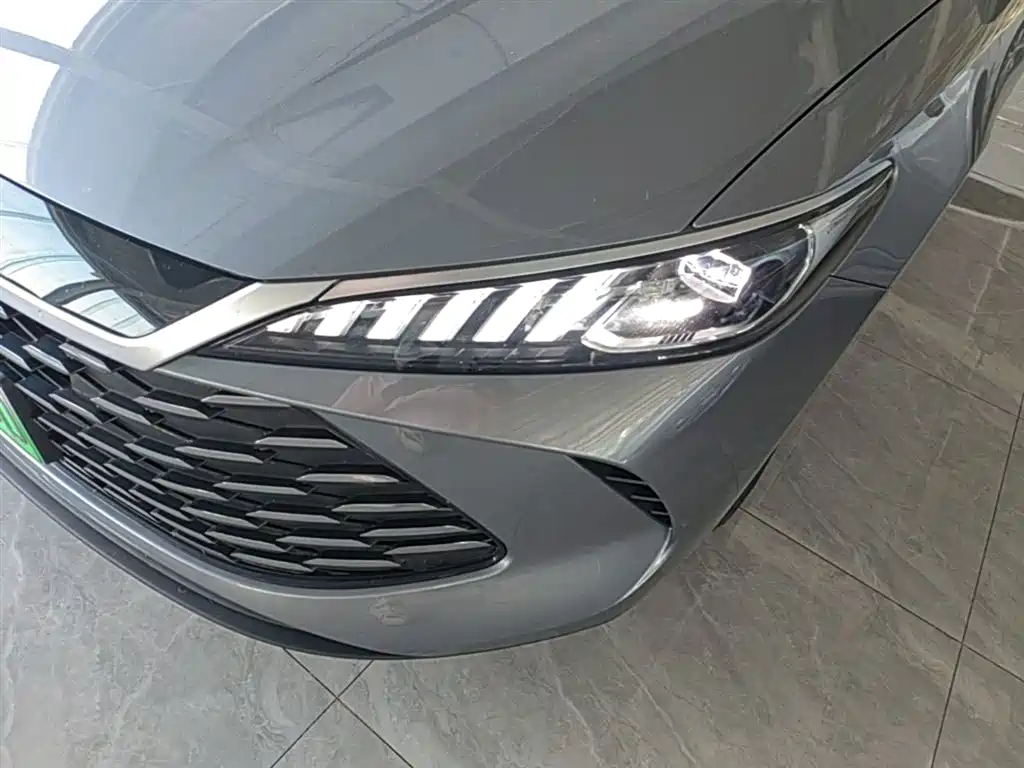 BYD Qin PLUS 2026 DM-i Smart Edition 128KM Progressive фото 24