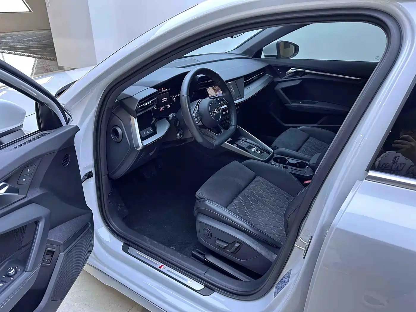 Audi A3 2022 A3L Limousine 35 TFSI Luxury Sport фото 7