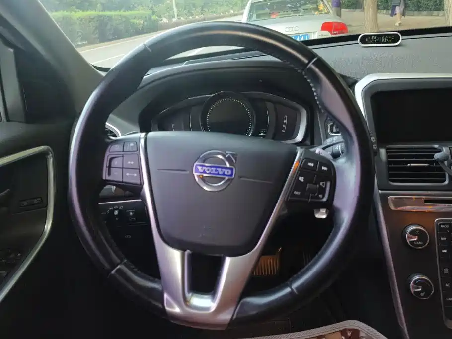 Volvo XC60 (Import) 2014 2014 Facelift T5 Elegance