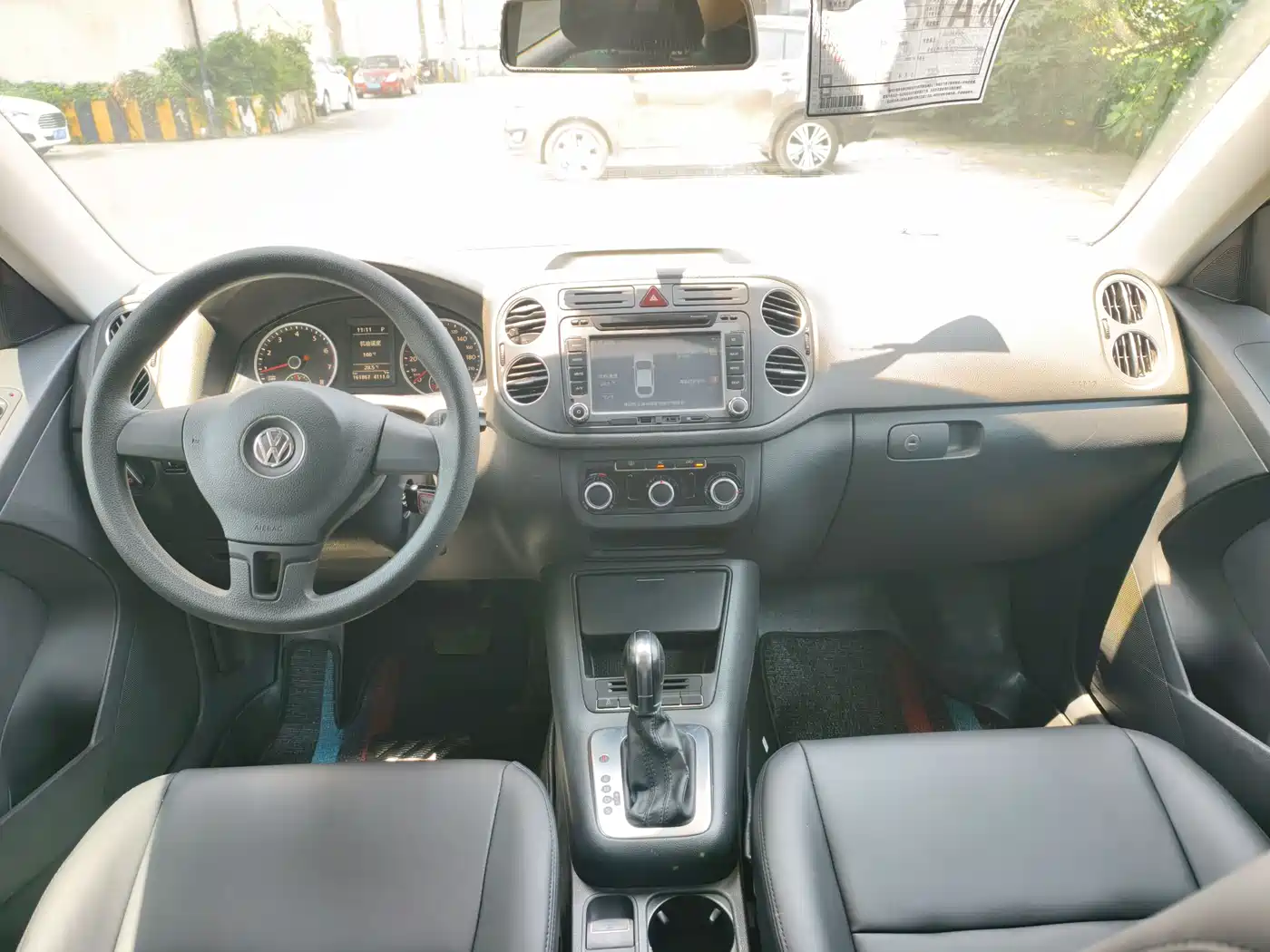 Volkswagen Tiguan 2012 1.8TSI Automatic 2WD Trend Edition фото 6