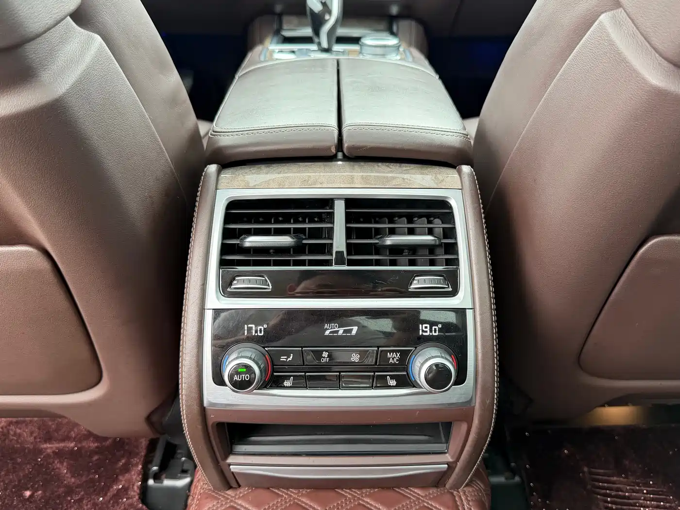 BMW 7 Series 2019 740Li Leading Luxury Package фото 21