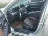 Photo 11 - Hyundai Sonata