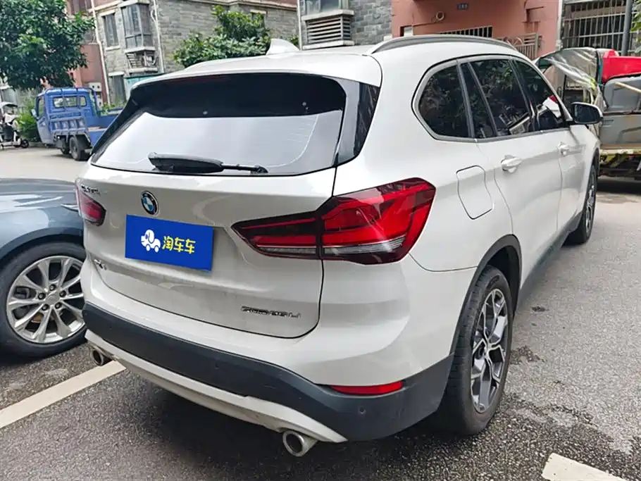 BMW X1 2022 sDrive25Li Leading фото 3