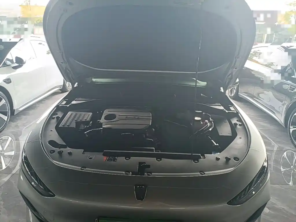 Roewe D7 2025 2025 DMH 125km World Champion Edition