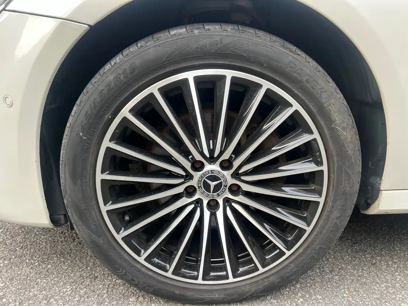 Mercedes-Benz E-Class 2017 E 200 L 4MATIC фото 23