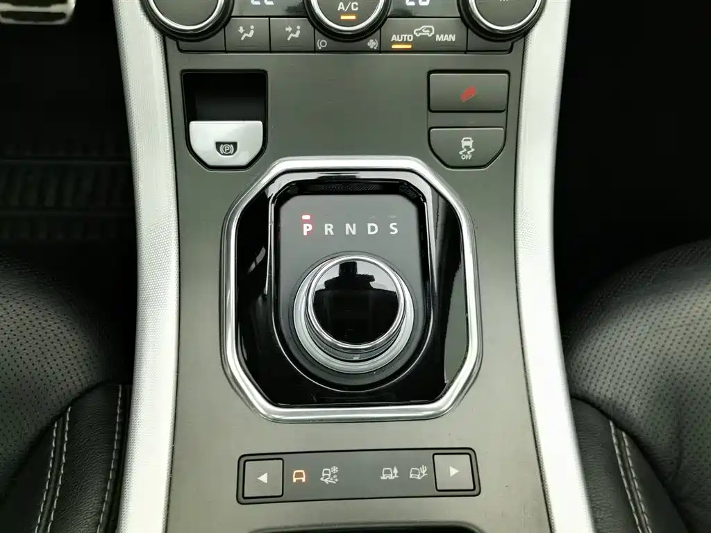 Land Rover Range Rover Evoque (Import) 2013 2.0T 5-door Dynamic Edition фото 13