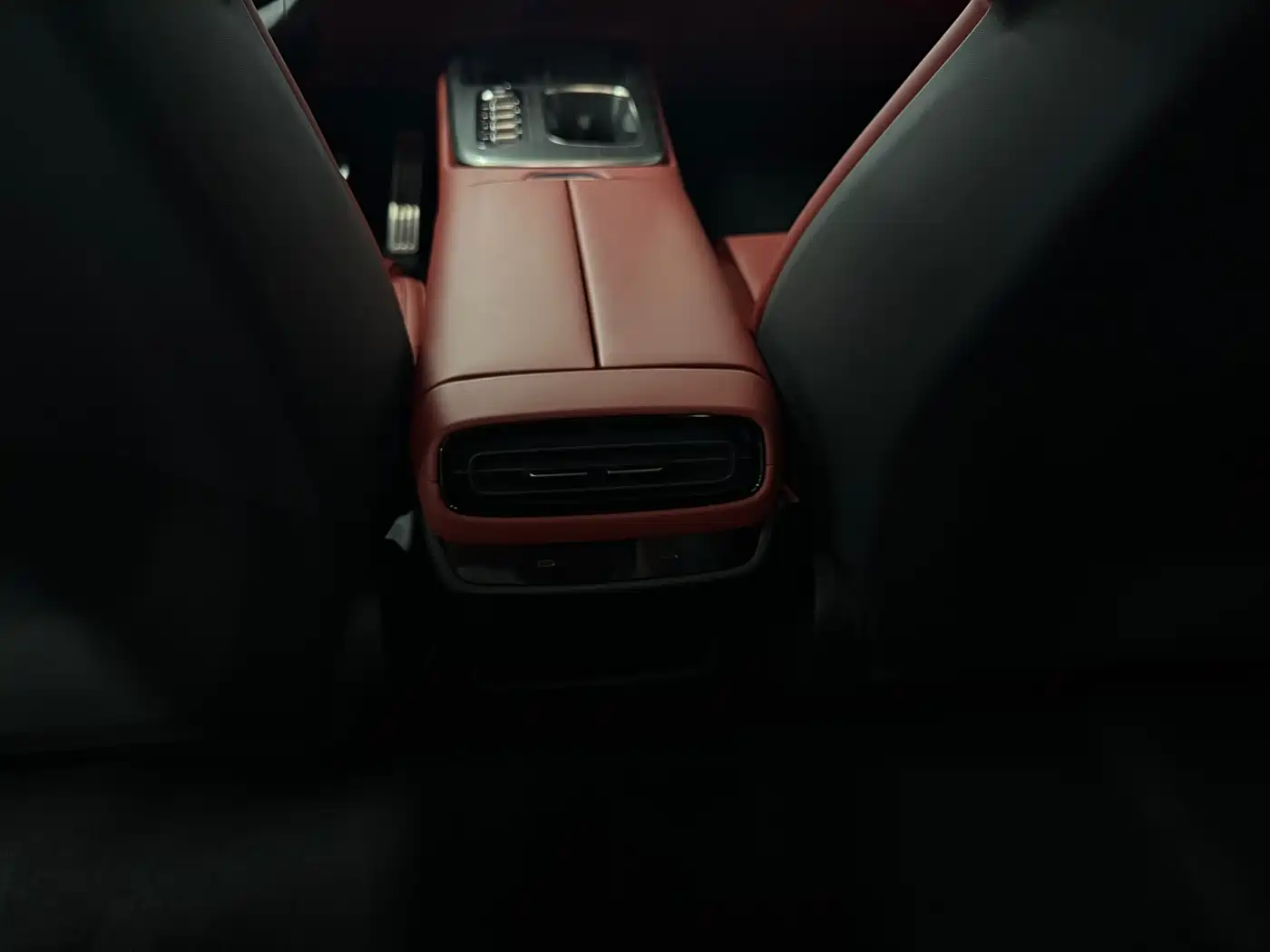 Xiaomi Auto Xiaomi SU7 2024 AWD Extended Range Advanced Smart Driving Max Edition фото 14