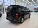 Фото 6 - Volkswagen Multivan