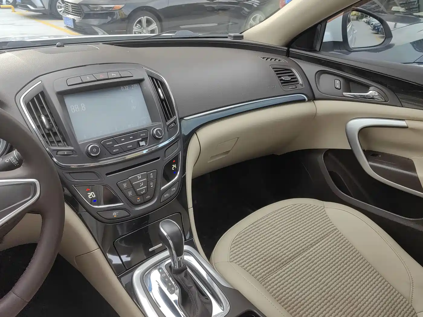 Buick Regal 2014 2.0L Leading Fashion Type фото 6
