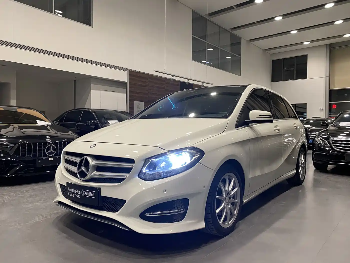 Mercedes-Benz B-Class 2015 B 200 Dynamic