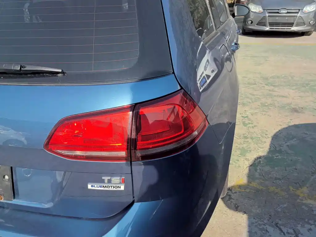 صورة 8 - Volkswagen Golf (Import)