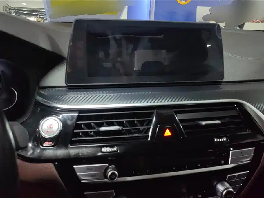BMW 5 Series 2018 Facelift 530Li xDrive Luxury Package фото 13