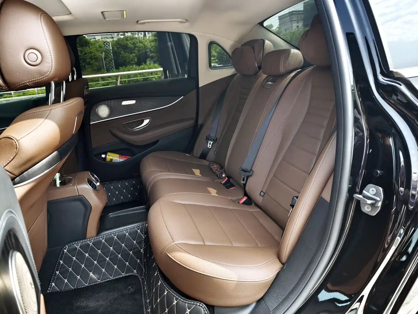 Mercedes-Benz E-Class 2017 E 300 L Sport Fashion фото 18