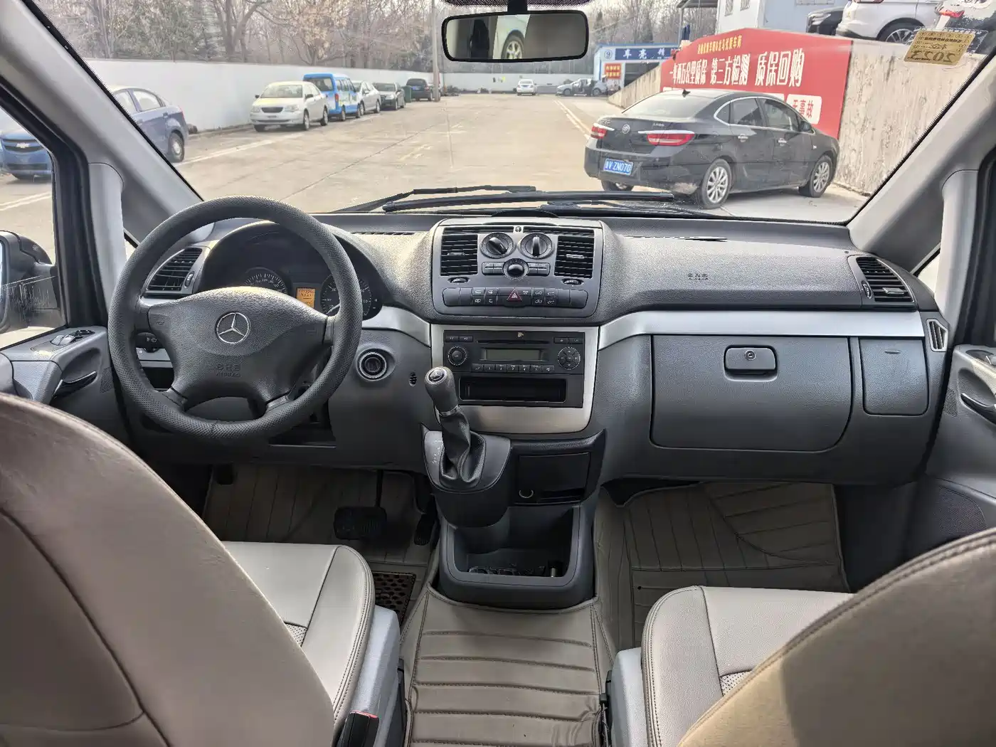Mercedes-Benz Vito 2011 2.5L Elite Edition фото 8