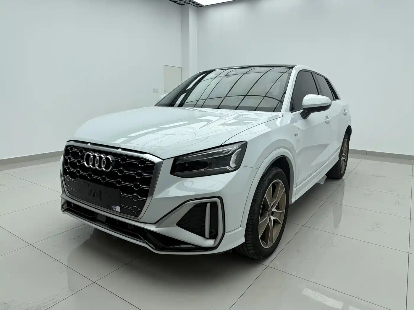 Audi Q2L 2022 35 TFSI Fashion Dynamic