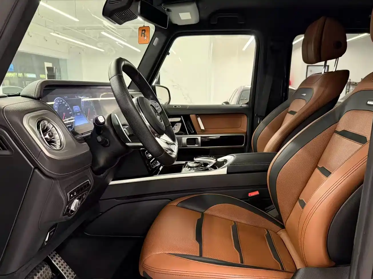 Mercedes-Benz G-Class AMG 2019 AMG G 63 фото 2