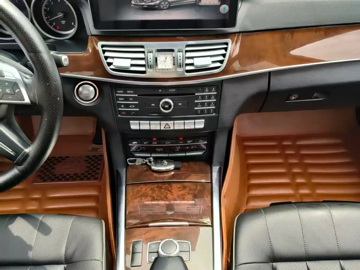 Mercedes-Benz E-Class 2015 Facelift E 200 L фото 7