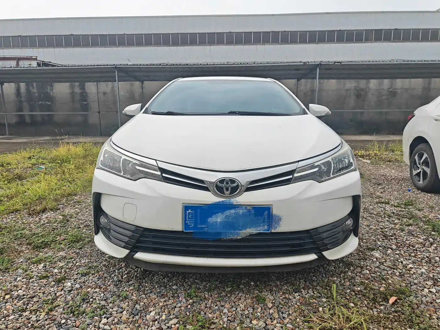 Toyota Corolla 2017 Facelift 1.2T S-CVT GL фото 2