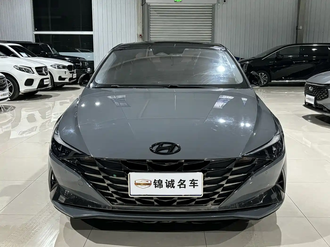 HYUNDAI ELANTRA