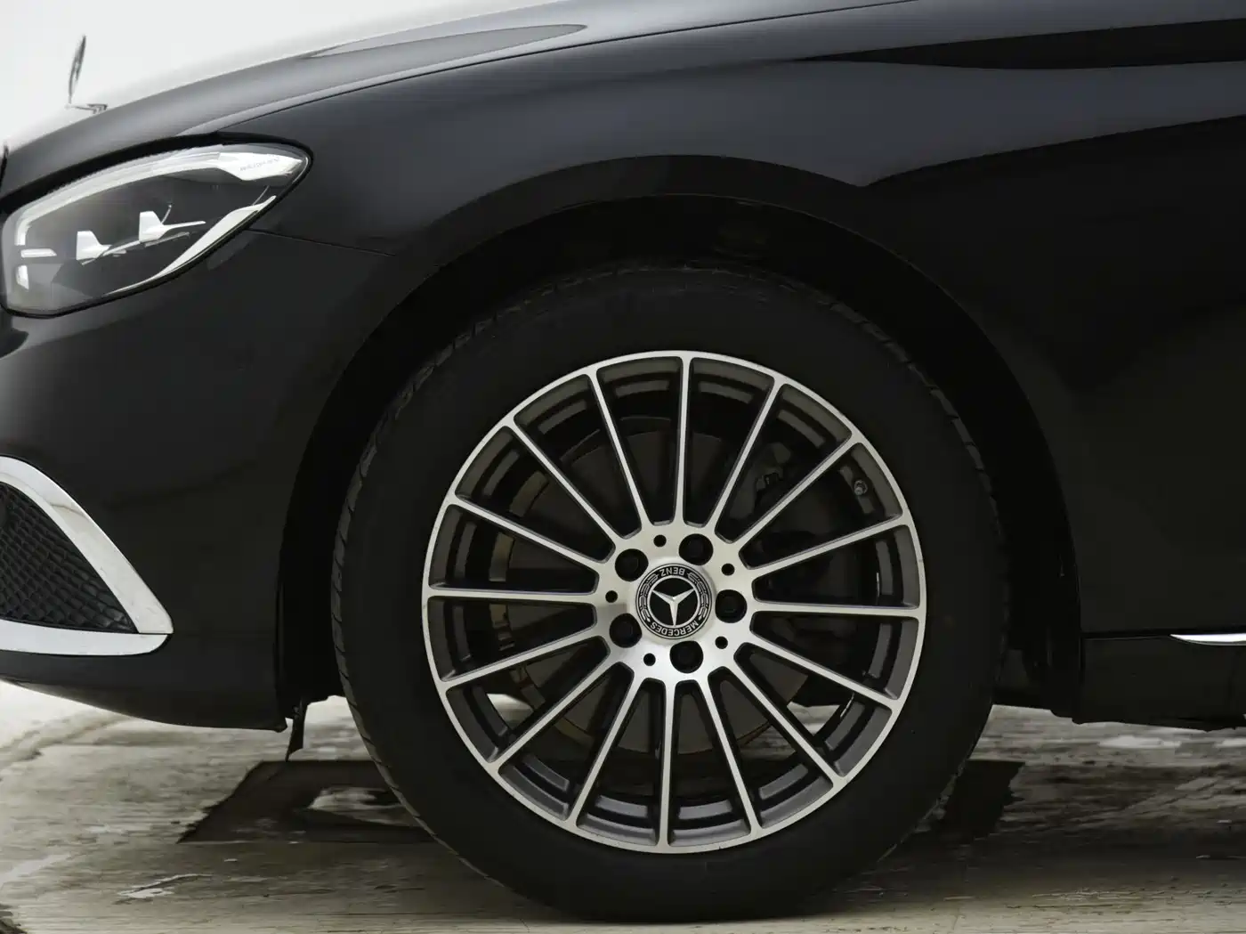 Mercedes-Benz E-Class 2021 E 260 L фото 5