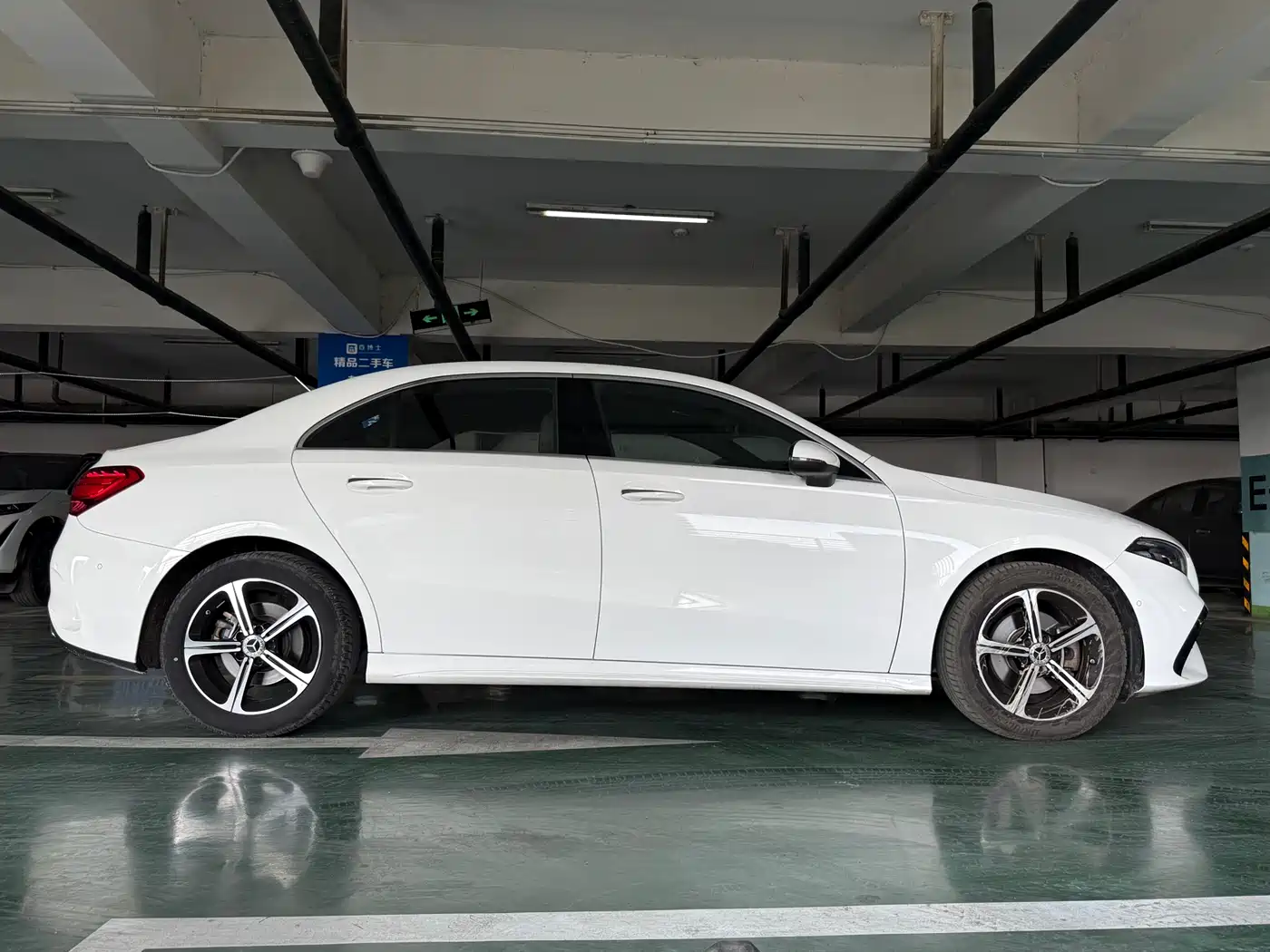 Mercedes-Benz A-Class 2024 A 200 L Fashion Edition фото 15