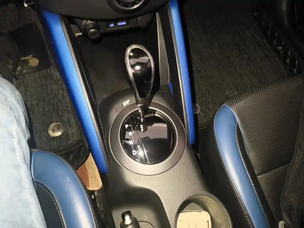 Hyundai Veloster 2015 2012 1.6T Automatic Luxury