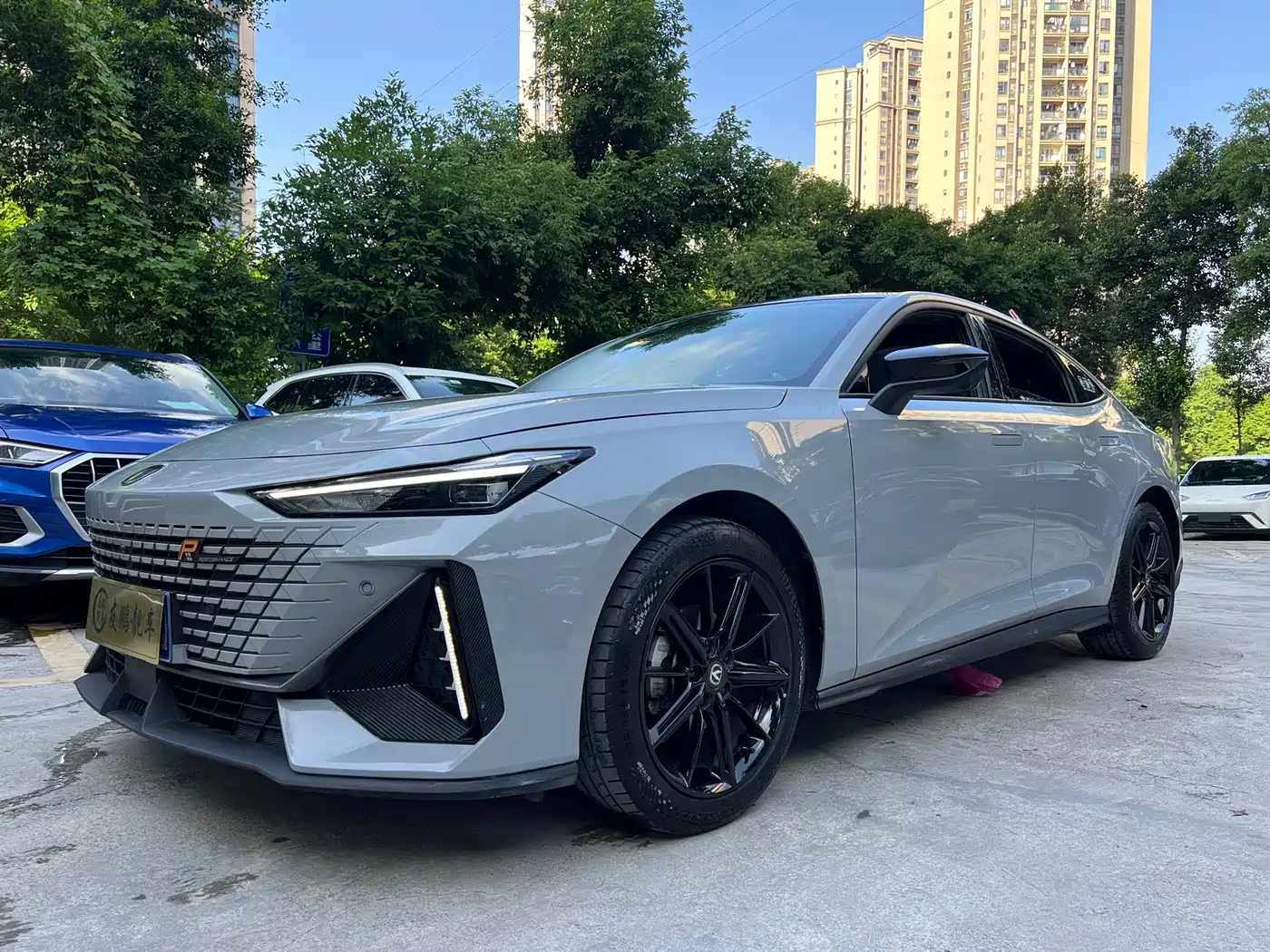 CHANGAN UNI-V
