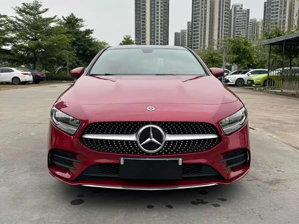 Mercedes-Benz A-Class 2020 Second Facelift A 180 L Sport Sedan фото 2